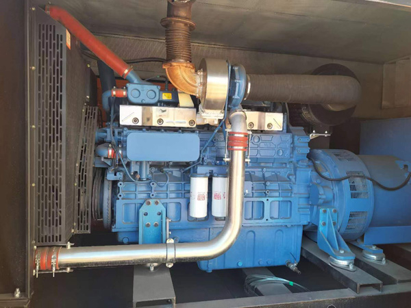 安多柴油发电机组一般有几种电压输出？