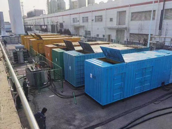 安多380V和690V电压的电缆线相同吗？