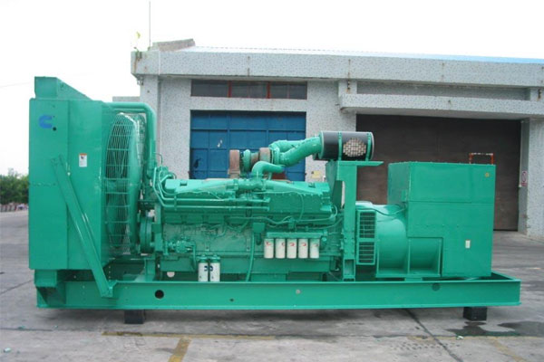 安多工厂发电机应急发电时如何更准确地检查发电机状态？