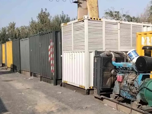 安多200KW柴油发电机机组每小时油耗是多少？